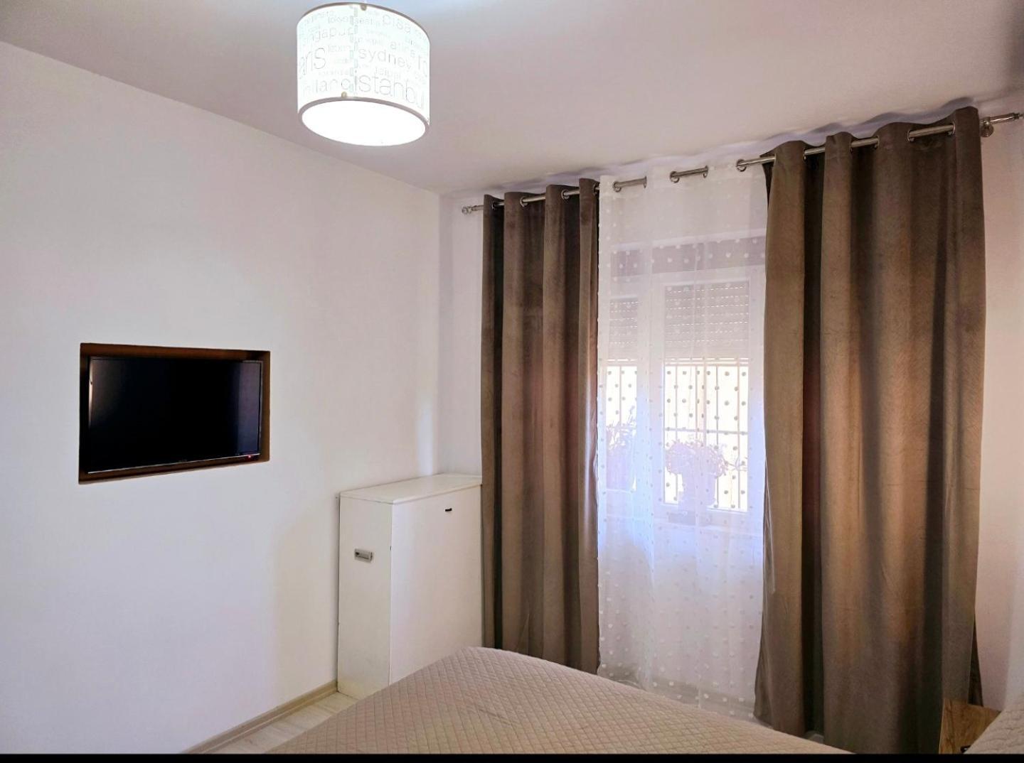 Grace'S Centre Apartment Shkodër Rum bild